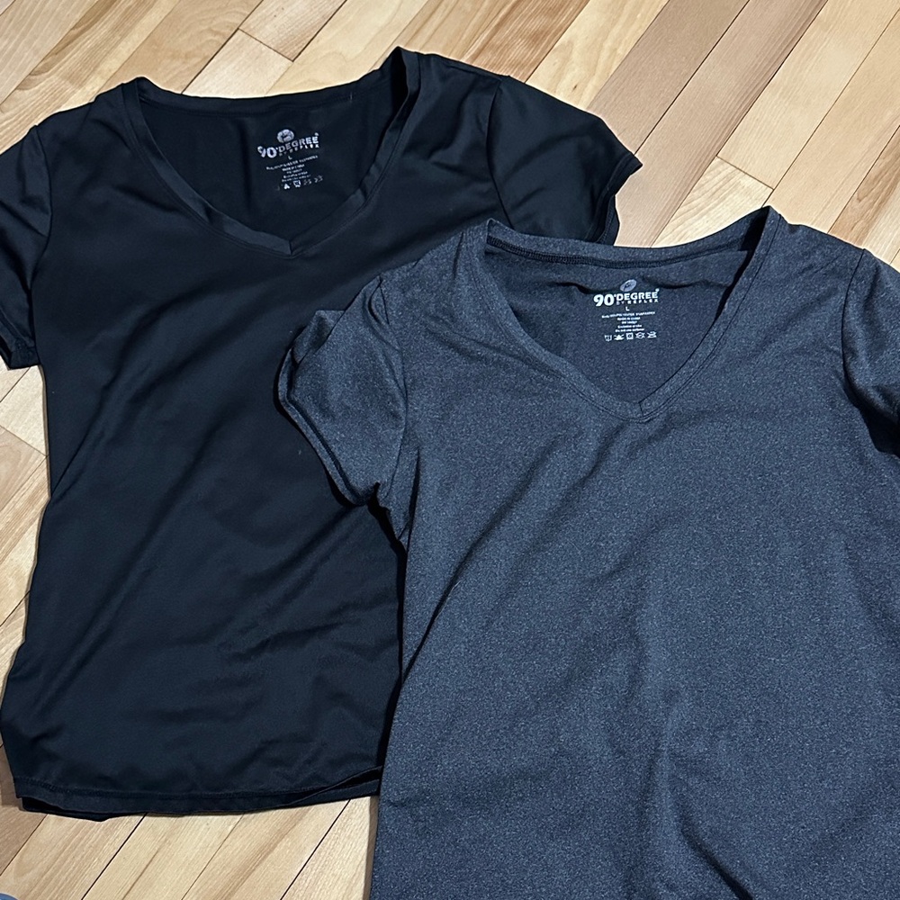 90 Degree By Reflex Black and Gray V-Neck Workout Tops